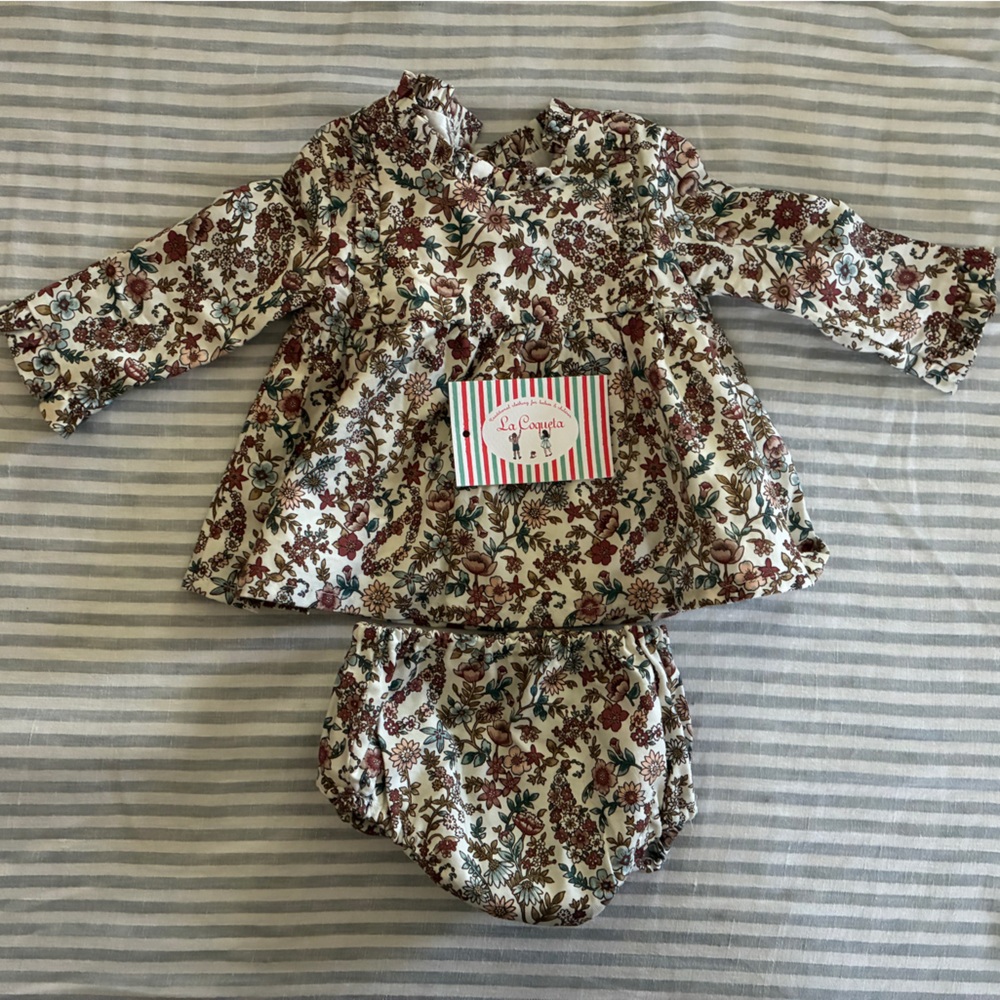 La Coqueta rosaura baby dress and bloomer set 3M